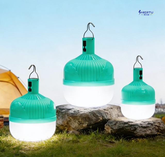 十二图多功能户外应急充电球泡灯-662