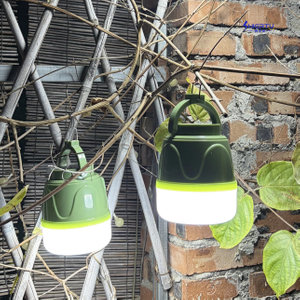 视尔途多功能太阳能充电户外野营灯泡-883